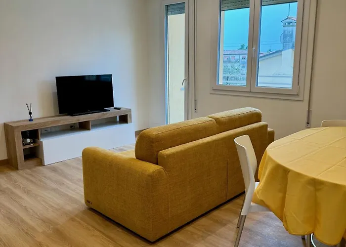 Ca' Nova, Stazione E Centro Appartement