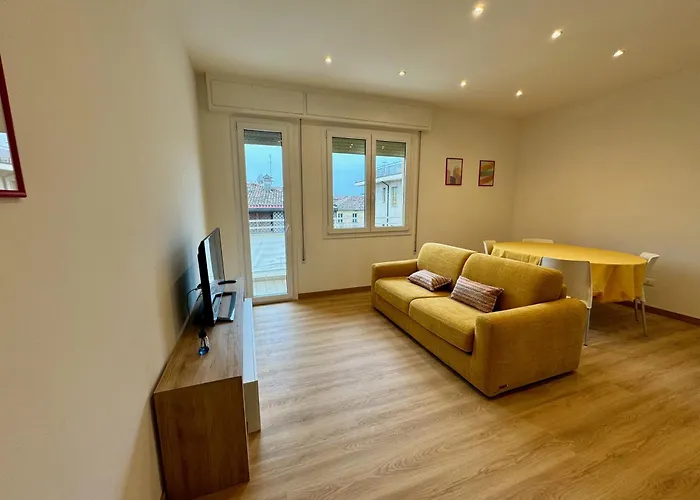 Ca' Nova, Stazione E Centro Daire *