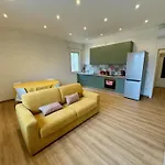 Apartment Ca' Nova, Stazione E Centro *