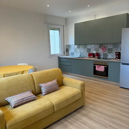 Apartment Ca' Nova, Stazione E Centro Treviso