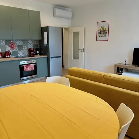 Ca' Nova, Stazione E Centro Apartment Treviso